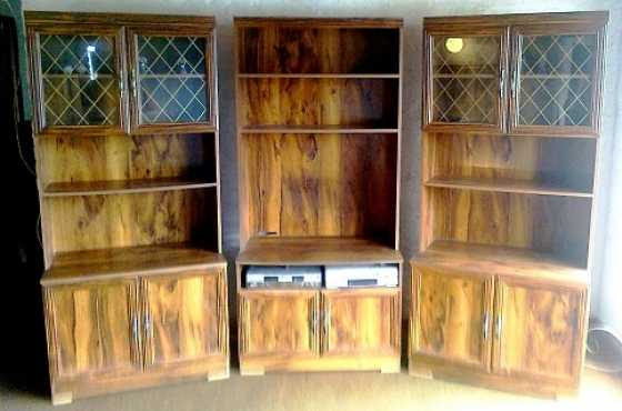 LOUNGE SUITE, BOOK, TV SHELVES.