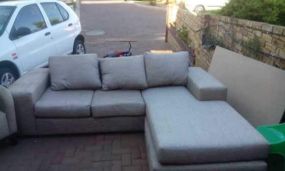 Lounge Suite For Sale