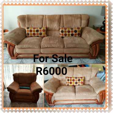 Lounge Suite for Sale