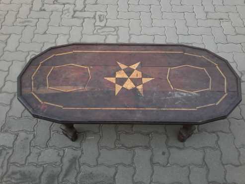 Lounge Table antique