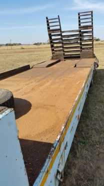 Low bed trailer for sale