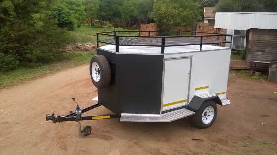 LUGGAGE TRAILER