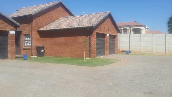 Luxury houses on sale in Karenpark