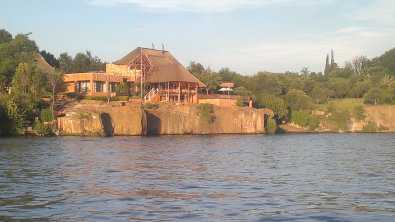 LUXURY VAAL RIVER HOLIDAY HOME