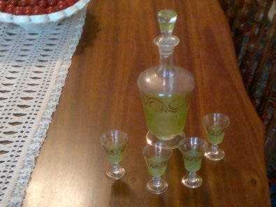 MADEIRA 1963 WINE JAR WITH 4 GLASSES