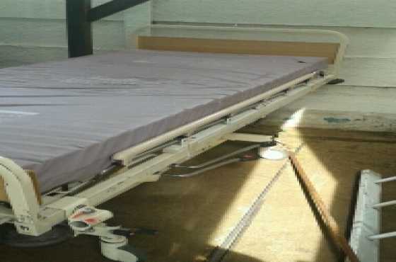 Manual Hospital beds for sale