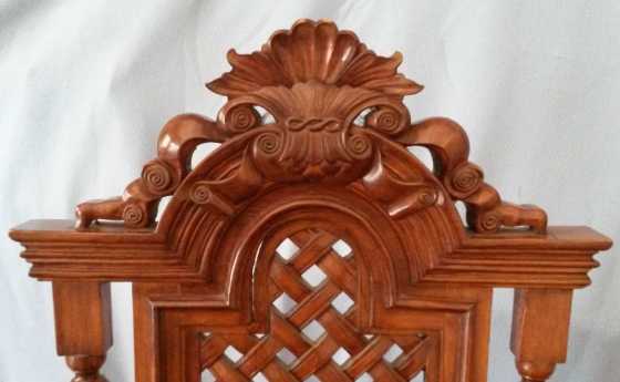 Marble Top Hand Carved round Dining Table with 6 Hand Carved Chairs - Magnificent