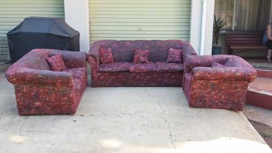 Maroon three piece 6 seater lounge set