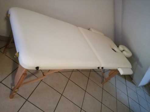 Massage bed
