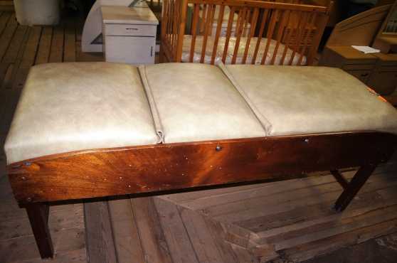 Massage Bed S018421A Rosettenvillepawnshop