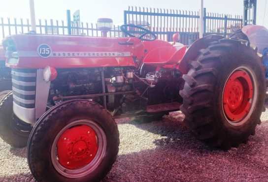 Massey Ferguson 135 Tractor