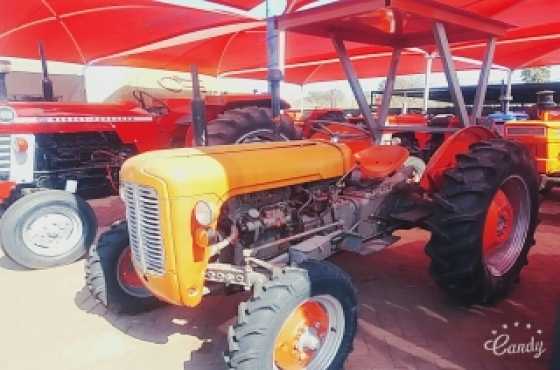 Massey Ferguson 35x tractor