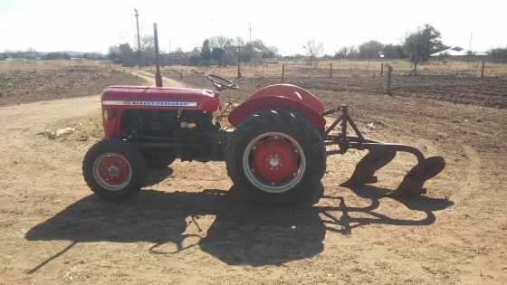 Massey Ferguson MF35 diesel tractor