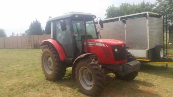 Massey Furgenson 440 Trekker