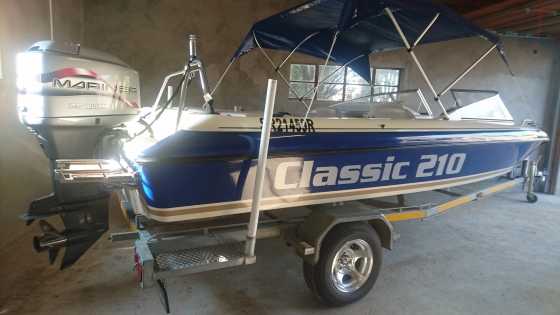 Massive Bargin classic 210 Boat