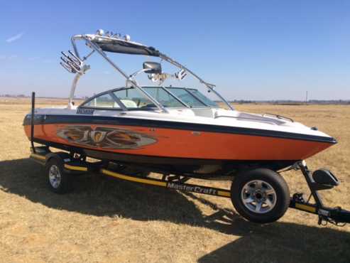 Mastercraft X10 (2005)