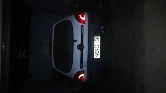 mazda 121