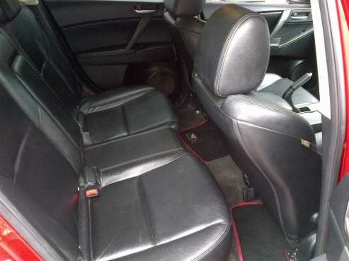 mazda 3 2.0 dynamic 2010 130000km r99950-00  5 speed  fuel saver  aircon  power steering  electric w