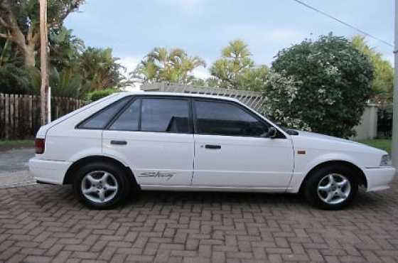 mazda 323 sting 1.6i model 2001