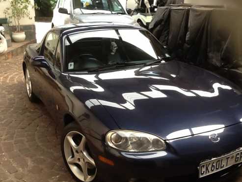 Mazda MX5 hardSoft top