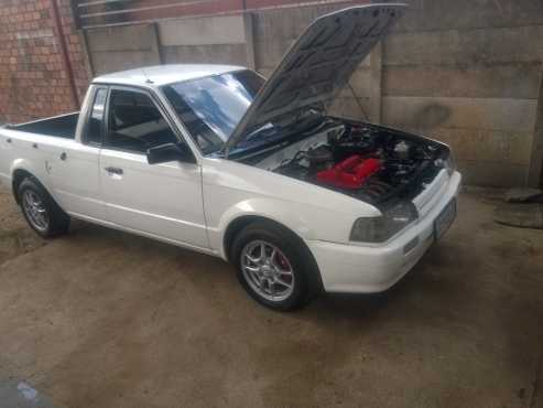 Mazda Rusler  bakkie 1.8   Astina En gin Excellent running condition