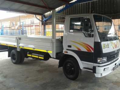 Meduim Commercial vehicles available 2Ton - 4Ton