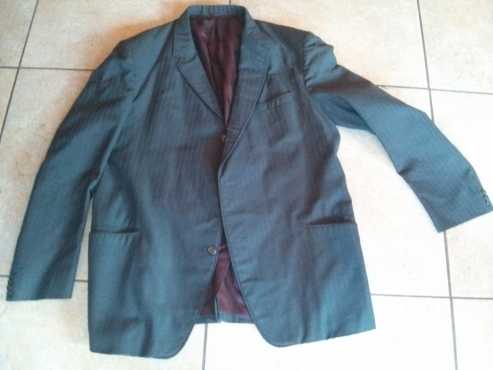 Mens suit - good condition