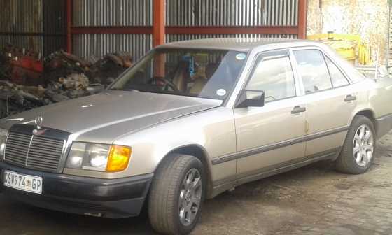 MERC 124 IN VERY GOOD CONDITION FOR SALE