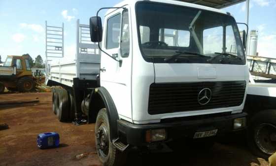 Merc Benz 2219. with 10 Ton Crane and Beave Tail Body.14 Ton