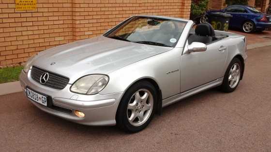 merc slk 200 convertible 6 speed month end special