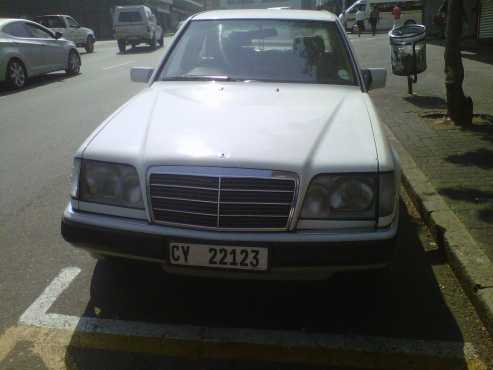 mercdes benz E220 124 SERIES FOR SALE.