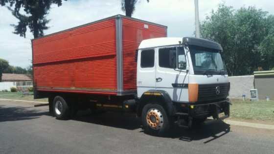 Mercedes 8 ton closed body truck for sale