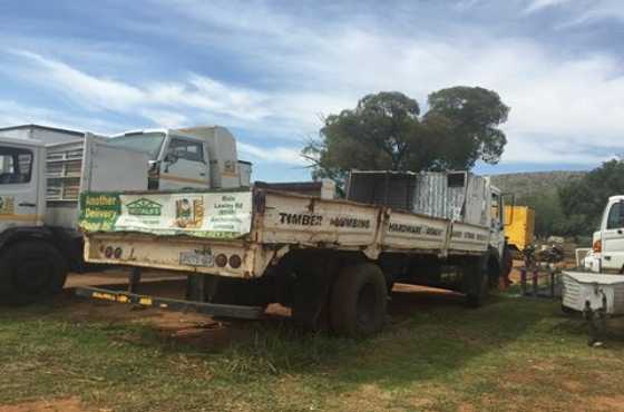 Mercedes 8 ton truck