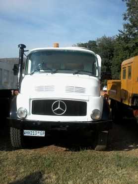 Mercedes-Benz 1113 Dropsides 4 x 4
