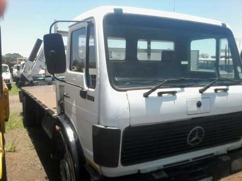 Mercedes Benz 1417 Crane truck Flatdeck