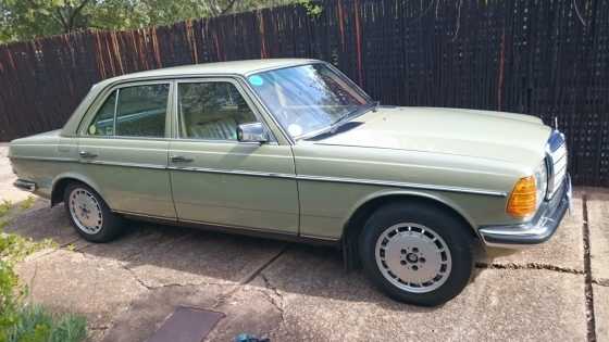 Mercedes Benz 200 petrol, manual transmission