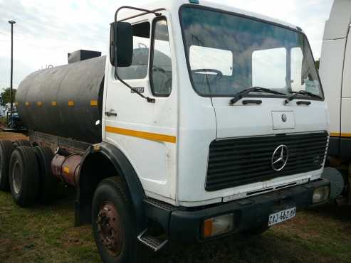 MERCEDES BENZ 2219 WATER TANKER