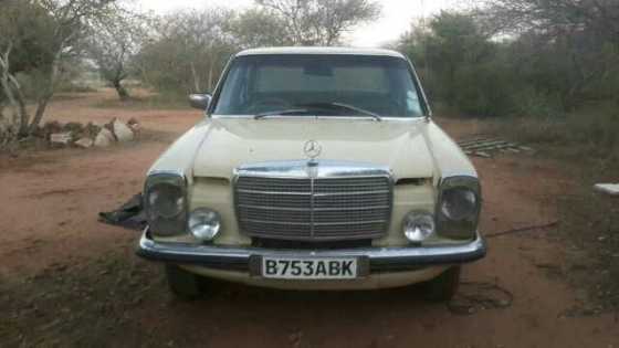 Mercedes benz 230 1979 model  needs tlc no papers