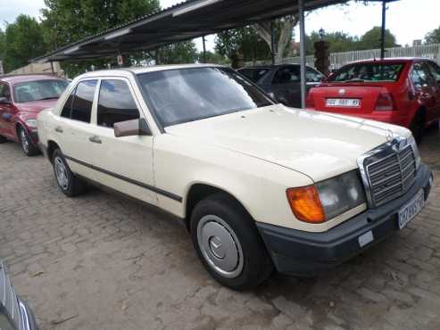 MERCEDES BENZ 230E BARGAIN MUST SEE