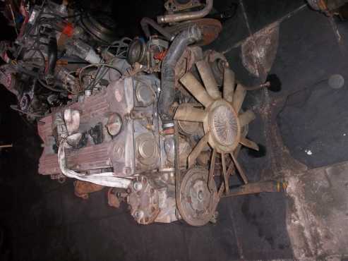 Mercedes Benz 280SE 6 cylinder engine for sale