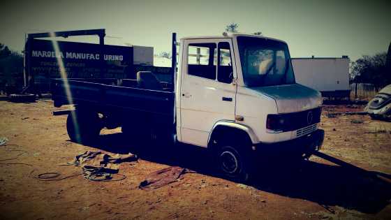 Mercedes-Benz 709 Speedliner (R25, 000)