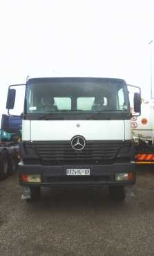 Mercedes benz Artego 280hp 2004 model concrete mixer truck for sale