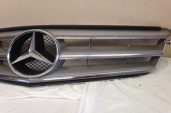 Mercedes Benz Avantgarde Grill  badge brand new at All Merc Spares