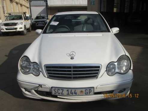 MERCEDES-BENZ C 270 CDi Elegance AT (2005)