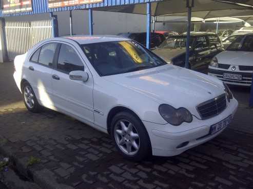 MERCEDES BENZ C180 KOMPRESSOR 2001 200000KM R44950-00