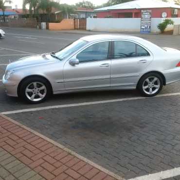 Mercedes Benz C180 Kompressor Avantgarde 2007 facelift model.