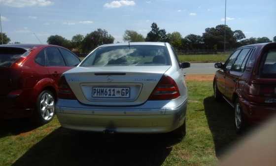 MERCEDES BENZ C200 KOMPRESSOR SILVER 2003 FOR SALE R64900