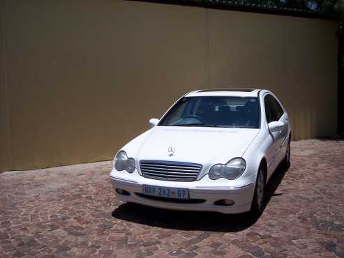 Mercedes Benz C320