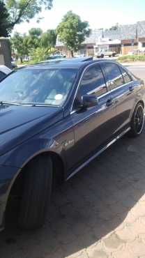 MERCEDES BENZ C63 AMG
