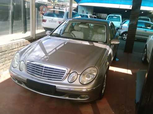 Mercedes benz e200 auto